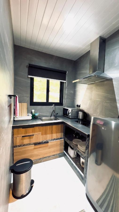 Le Port Guest House باي سانت آن المظهر الخارجي الصورة